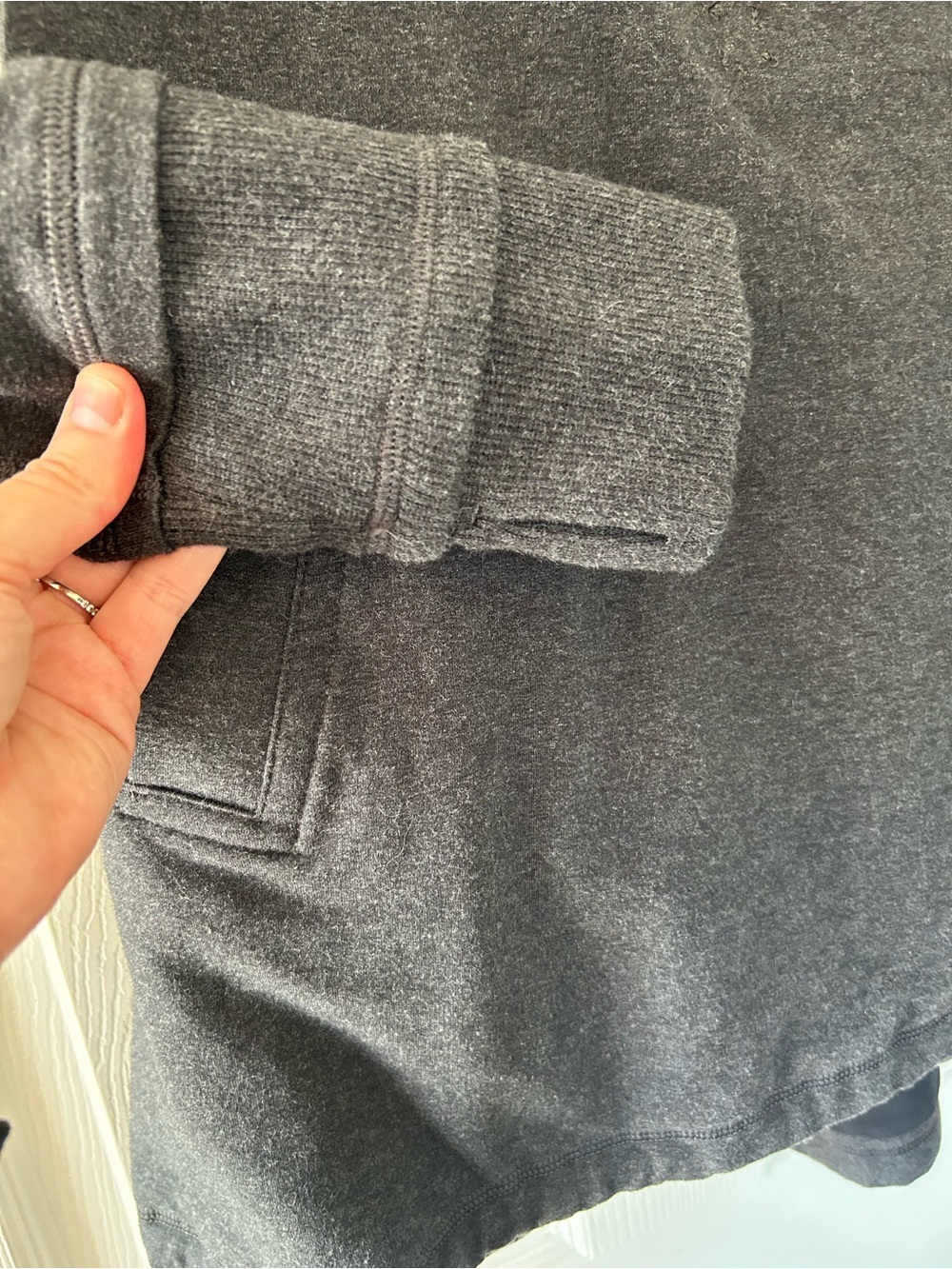 lululemon athletica Gratitude Wrap - Charcoal Grey NWT - Picture 6 of 11